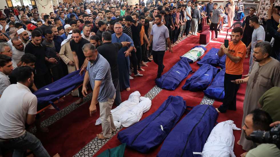 Depois de sábado, número de mortos já ultrapassa os mil, somando as vítimas do lado palestiniano e do lado israelita.