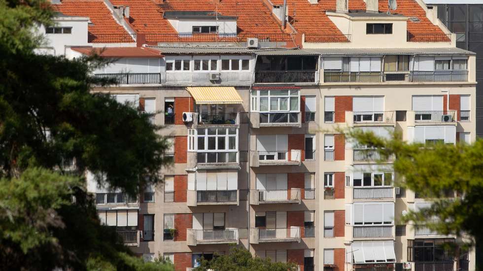 A associação destacou que "nenhum quadro do Governo antecipa o impulso na construção que a descida do IVA deveria provocar"