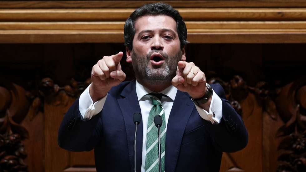 Anúncio foi feito pelo líder do Chega, André Ventura