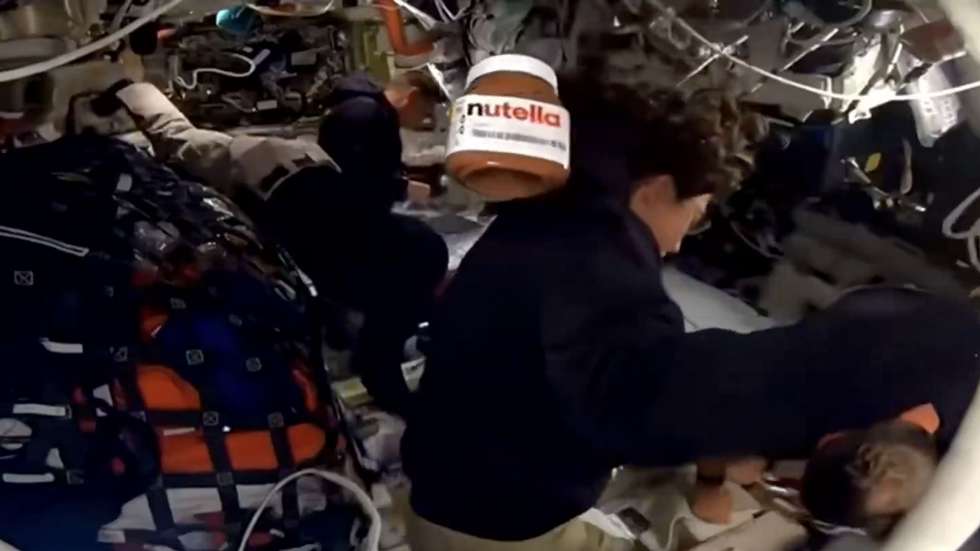 Um frasco de Nutella foi visto a flutuar dentro da nave espacial da missão Artemis II