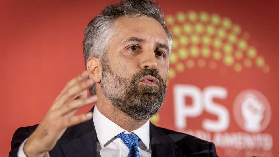 Pedro Nuno Santos, atual secretário-geral do PS, era, então, ministro das Infraestruturas, com a tutela dos CTT.