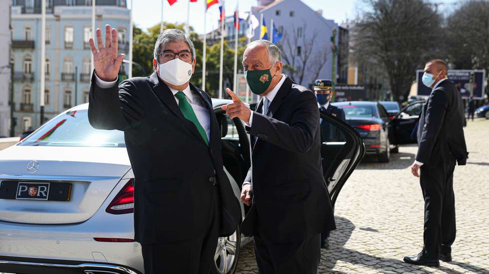 Viagem de Marcelo Rebelo de Sousa a Sevilha tinha sido autorizada pelo Parlamento na sexta-feira
