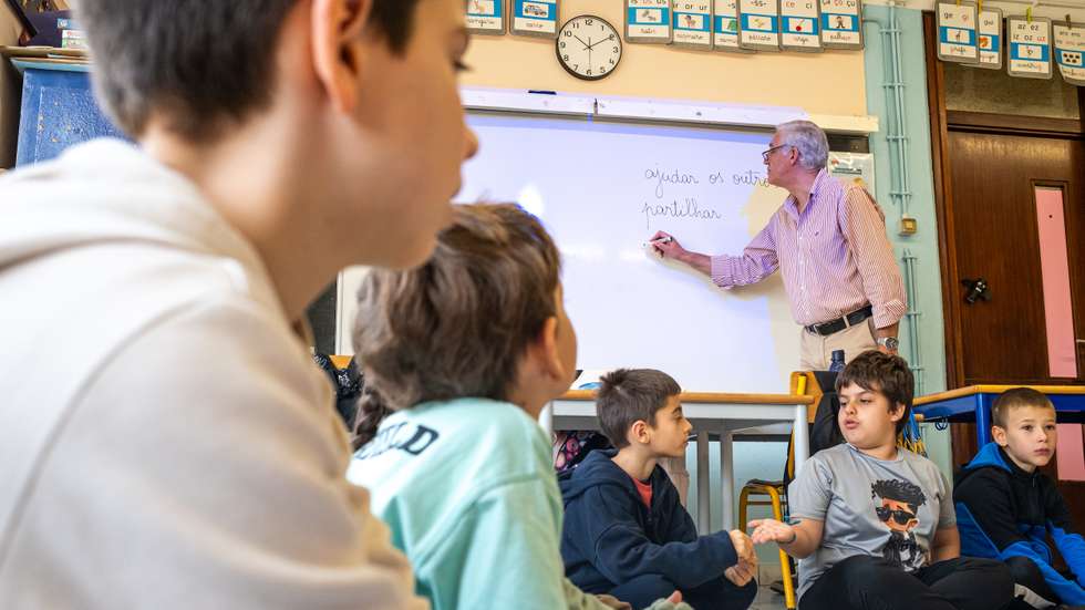 Desde dezembro, nove agrupamentos não tinham conseguido encontrar nenhum professor para pelo menos dois horários.