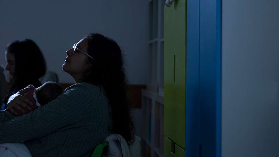 Relatório europeu mostra que stress laboral e solidão estão entre os principais fatores que afetam a saúde mental dos portugueses