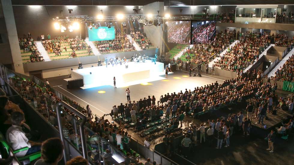 Os feridos foram assistidos no local