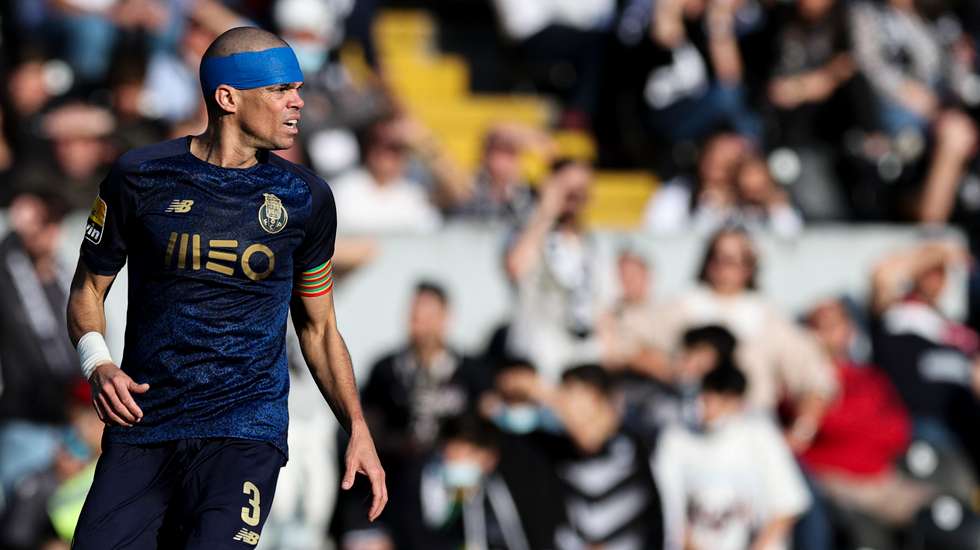 Vitoria Guimaraes SC v FC Porto - Liga Portugal Bwin