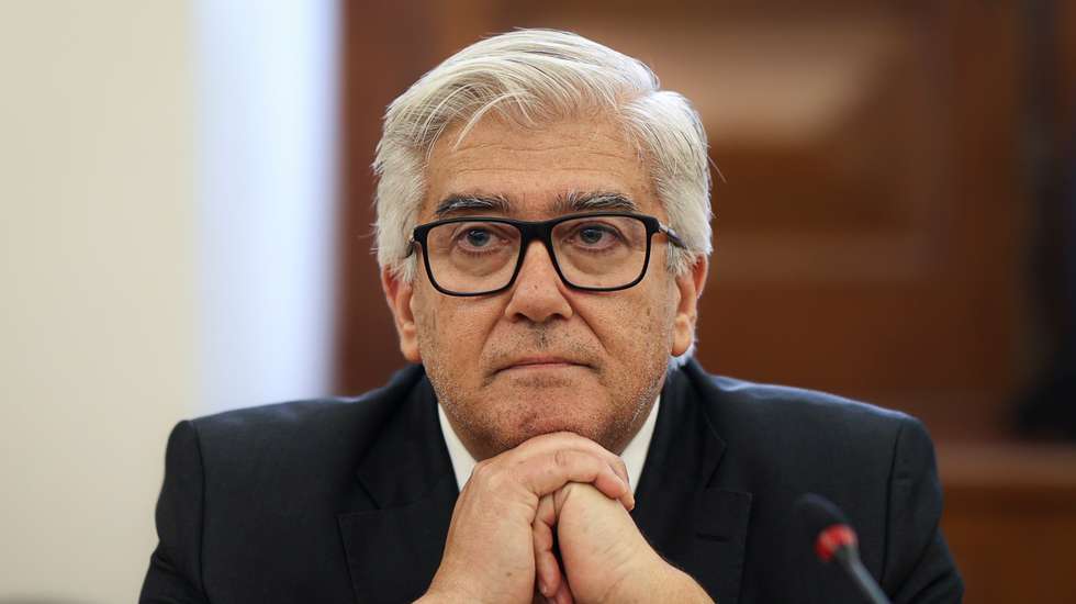 Deputado socialista sai em defesa do Parlamento e dos deputados da comissão de inquérito, depois de ministro da Cultura falar em "procuradores de cinema americano de série B"