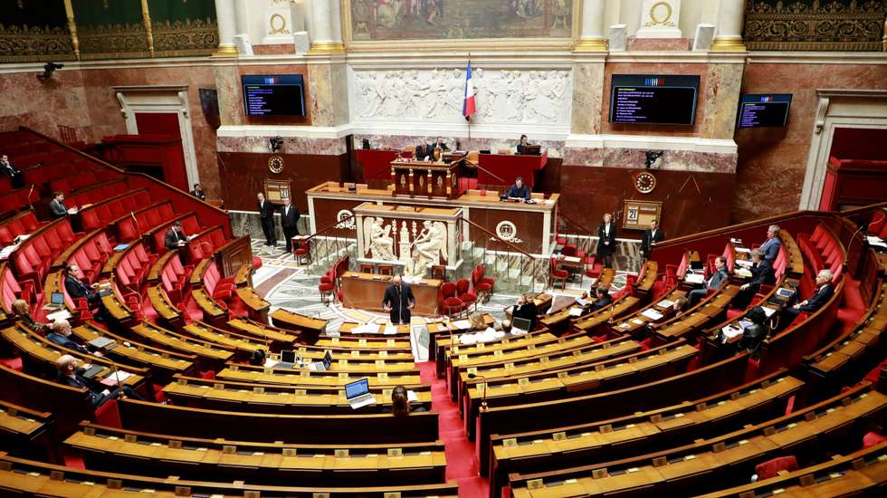 O projeto lei será agora avaliado no Senado, mas pode haver obstáculos, uma vez que a câmara alta do Parlamento francês é controlada por uma maioria de direita e centristas