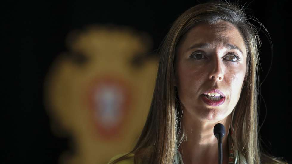 Na terça-feira, a antiga bastonária da Ordem dos Enfermeiros, Maria Augusta Sousa, considerou “inaceitável” o comportamento da atual liderança da OE