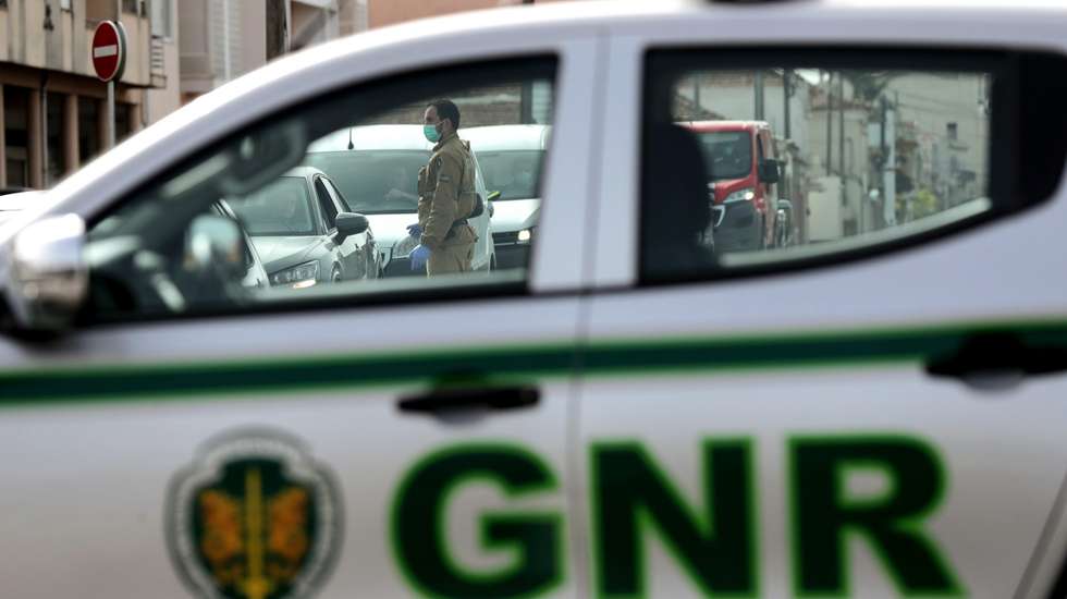 A festa decorreu numa "zona erma e isolada" por forma a não chamar a atenção das autoridades