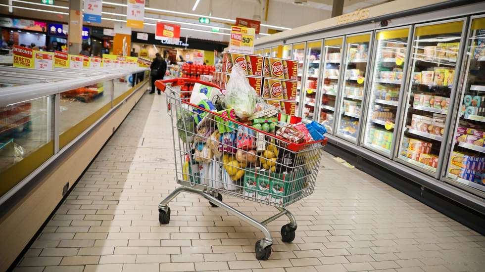 Os dados disponíveis indicam que se desperdiça em Portugal cerca de 184 quilos de comida por pessoa, todos os anos
