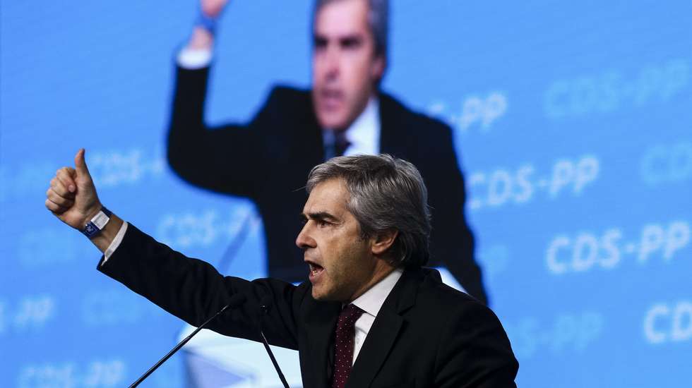 Telmo Correia ironizou e garantiu que o convite a Nuno Melo para discursar foi inocente, mas sublinhou: "O mundo vai ficar verdadeiramente estranho no dia em que eu não esteja ao lado do Nuno Melo"