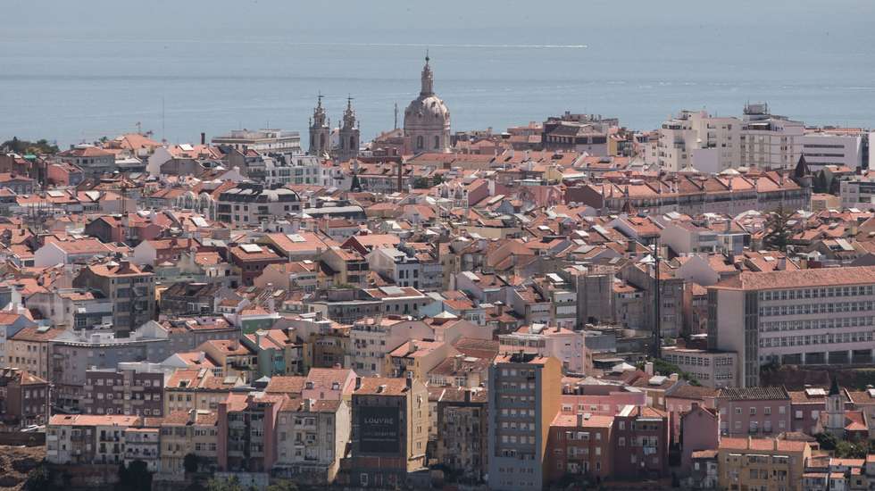 As organizações propõem que a definição de pobreza energética não se refira apenas a rendimentos, desempenho energético das habitações e custo da energia