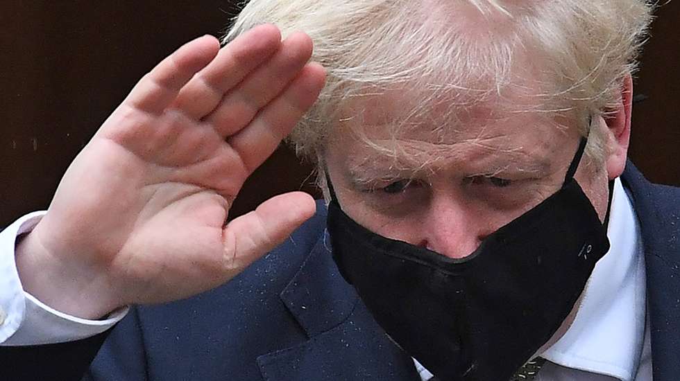 BRITAIN-POLITICS-HEALTH-VIRUS
