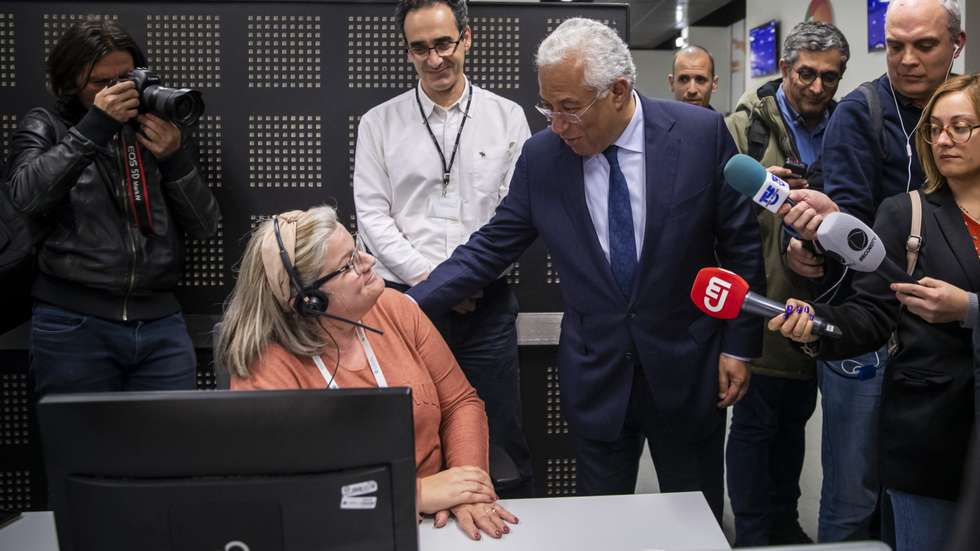 Quando está a agendar vacinas ou a solicitar medicamentos para o VIH, por exemplo, os seus dados de navegação estão a ser partilhados