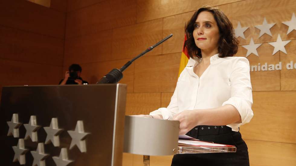 Ayuso anunciou a decisão de antecipar as eleições numa conferência de imprensa sem direito a perguntas por parte dos jornalistas