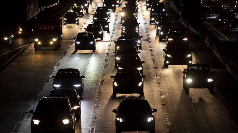 Novas normas europeias para poluição automóvel são inúteis, afirma associação Transportes e Ambiente