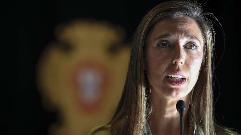 Ana Rita Cavaco, de 48 anos, e outros 12 arguidos ligados à Ordem à data dos atos sob suspeita respondem por peculato e falsificação de documento