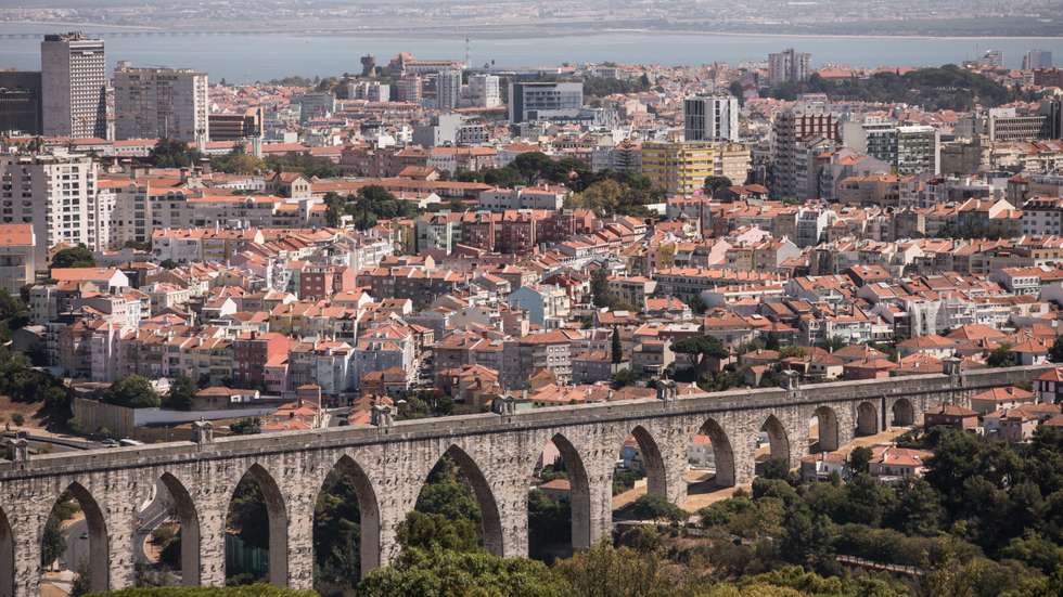 O valor de um T0 varia entre 150 e 400 euros, o preço de um T1 situa-se entre 150 e 500 euros e um T2 terá um preço que pode ir dos 150 aos 600 euros