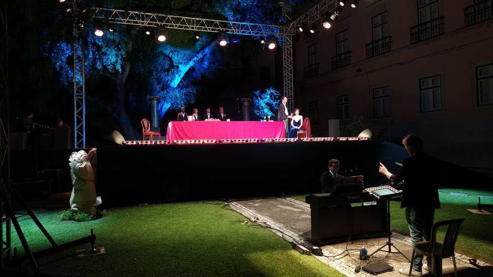 "La Traviata", protagonizada por Darija Augustan, fica em cena até 10 de agosto no convento da cartuxa, em Caxias
