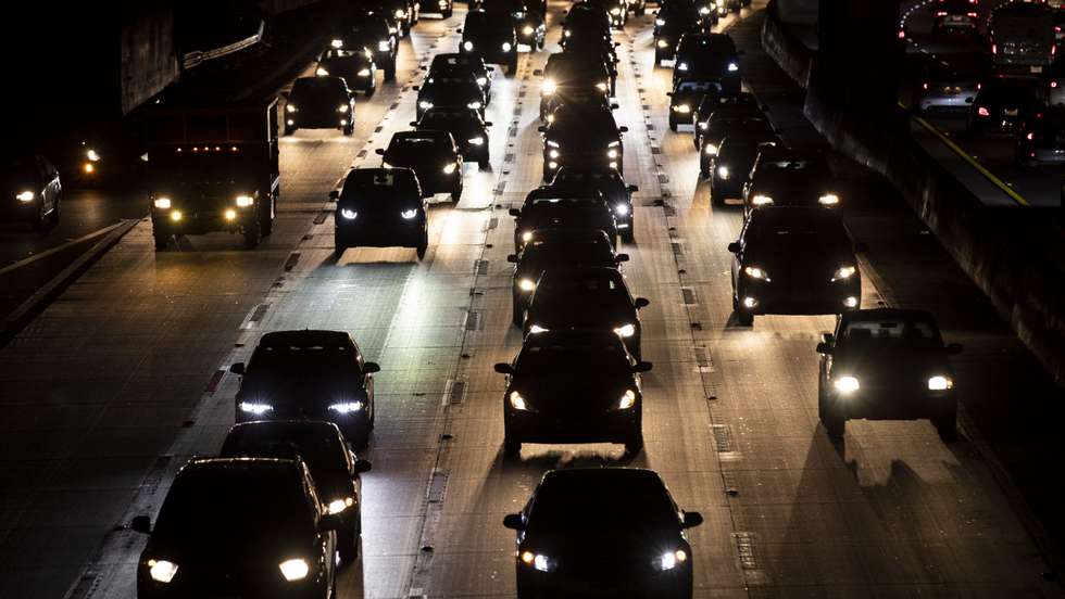 Novas normas europeias para poluição automóvel são inúteis, afirma associação Transportes e Ambiente