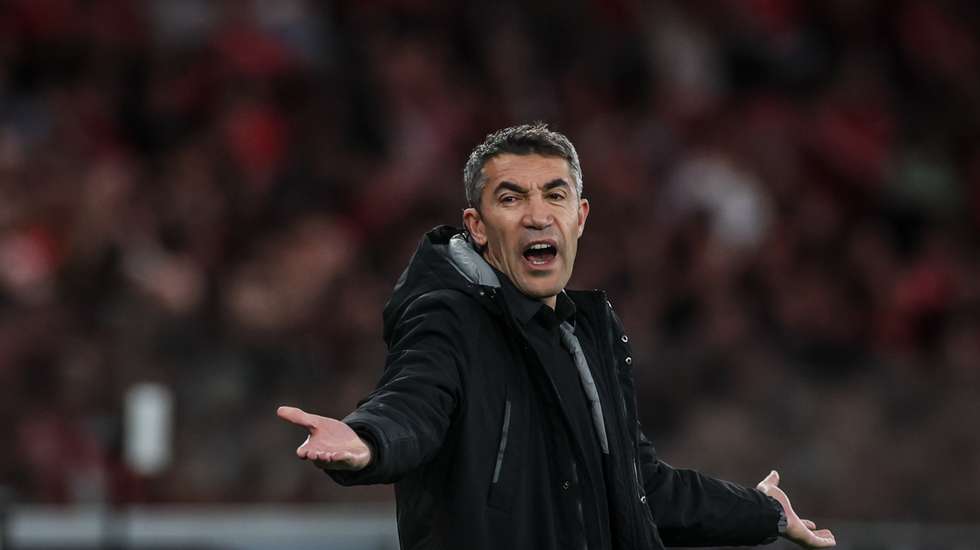 O técnico encarnado perdeu Bah e Manu ainda durante a primeira parte