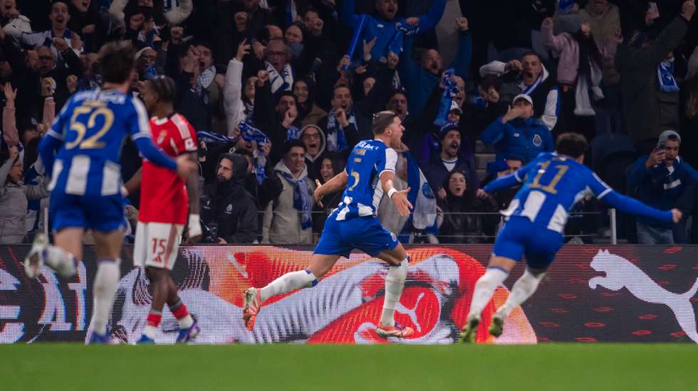 O central polaco marcou o único golo do jogo no Dragão