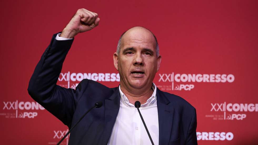 “Isto é a agenda do PSD e do CDS-PP", considera Paulo Raimundo