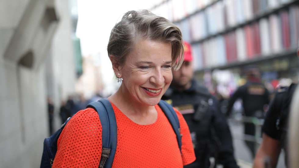 As polémicas com a colunista estão longe de ser novas. Hopkins já comparou os migrantes a “baratas”