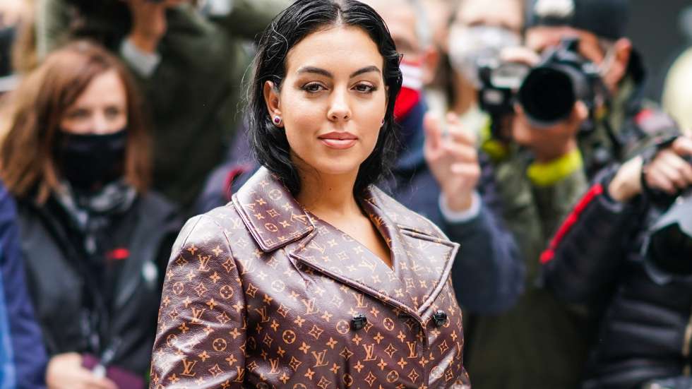 Street Style At Paris Fashion Week - Womenswear Spring Summer 2021 : Day Nine