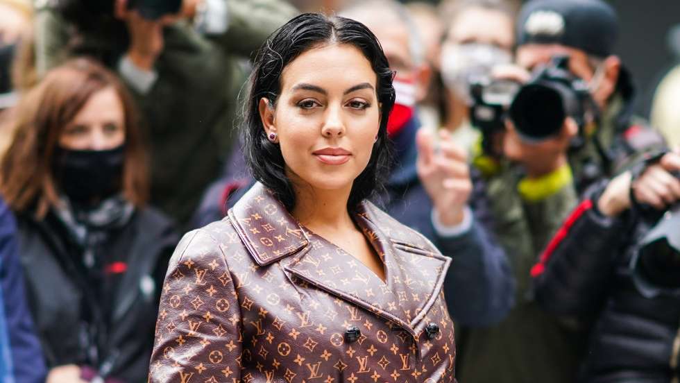 Street Style At Paris Fashion Week - Womenswear Spring Summer 2021 : Day Nine