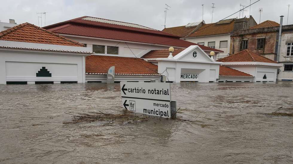 O instituto destaca igualmente que Portugal continental viveu um dos períodos mais chuvosos das últimas décadas entre novembro e 15 de fevereiro