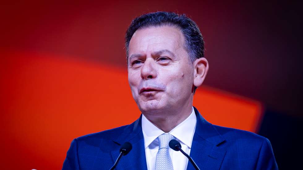 "Sei que compreendem que a representação do Governo e do povo português nesses dois eventos deva ser assegurada pelo primeiro-ministro"