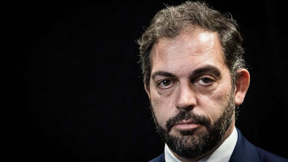 "Pelo seu espírito inconformado e lutador e pelo compromisso com estes combates essenciais no nosso presente e futuro, apoio a Ana Gomes"