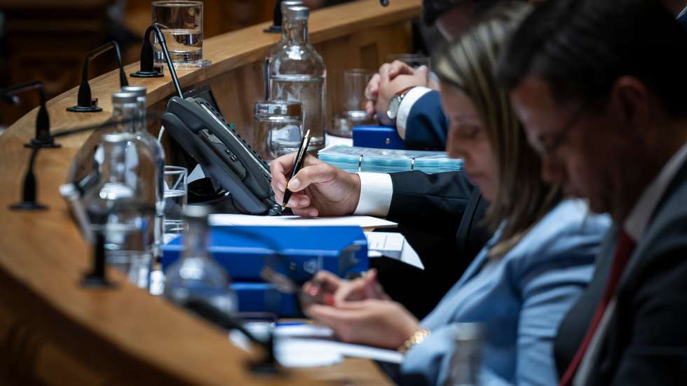 O projeto de lei apresentado pelo PS visa aumentar o escrutínio sobre investimentos militares