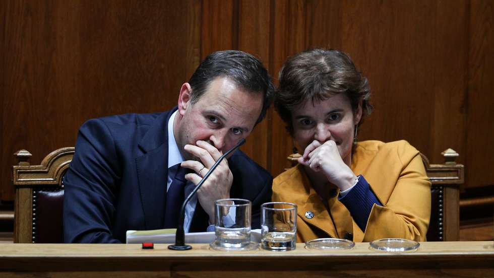 Início da discussão na generalidade da proposta de Lei n.º 4/XV/1.ª (GOV): Aprova o Orçamento do Estado para 2022, na Assembleia da República. Ministro das Finanças Fernando Medina e a ministra de Estado e da Presidência, Mariana Vieira da Silva Lisboa, 28 de Abril de 2022. FILIPE AMORIM/OBSERVADOR