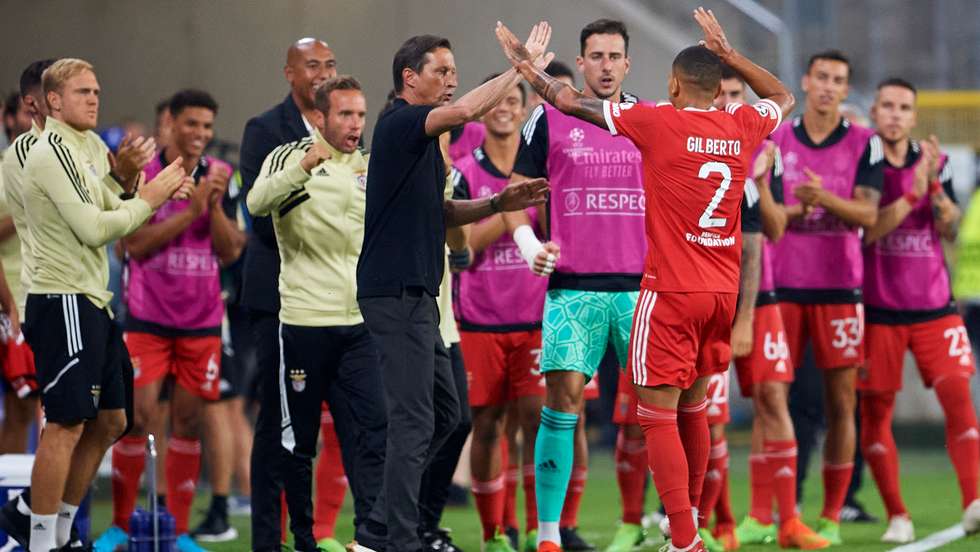 Roger Schmidt apostou de novo em Gilberto depois da substituição ao intervalo frente ao Casa Pia e lateral marcou primeiro golo do Benfica frente ao Dínamo Kiev