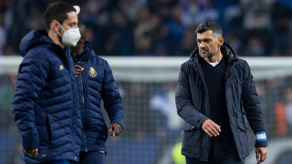 Sérgio Conceição teve o melhor regresso possível ao banco de suplentes depois de o adjunto Vítor Bruno ter conseguido 100% de vitórias como número 1