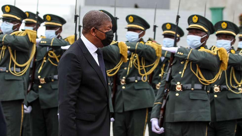 Funeral de José Eduardo dos Santos realizou-se este domingo, quase dois meses depois da sua morte.