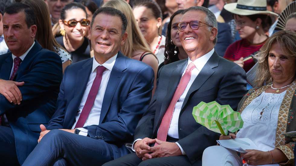 Luís Montenegro e António José Seguro estiveram presentes na inauguração da nova Escola Secundária de Cascais