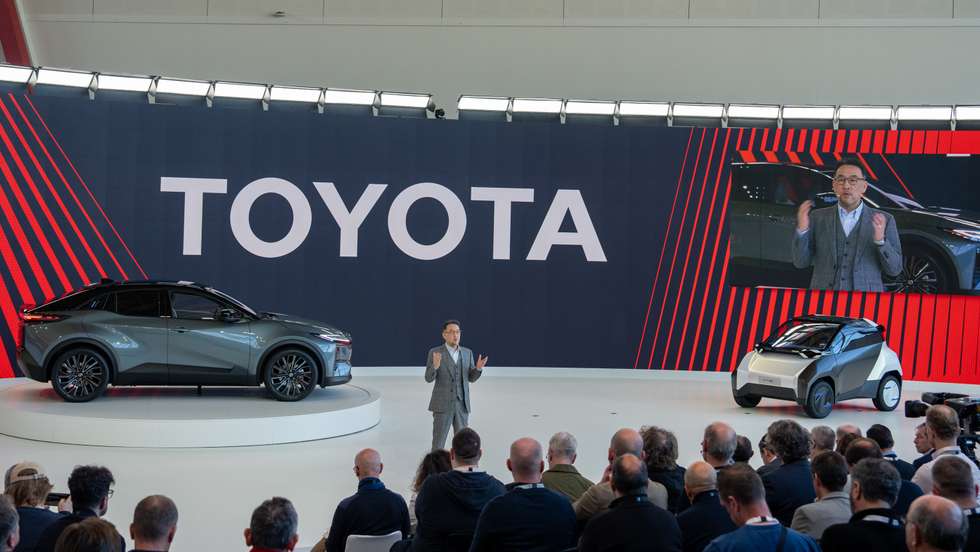 A Toyota apresentou os três modelos eléctricos com que vai disputar o mercado europeu, sendo dois novos e um renovado com melhores argumentos