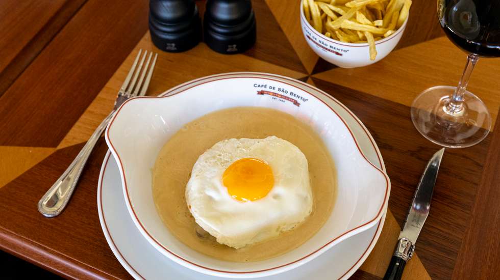 O Bife à Café de São Bento é feito com a mesma receita há mais de 40 anos