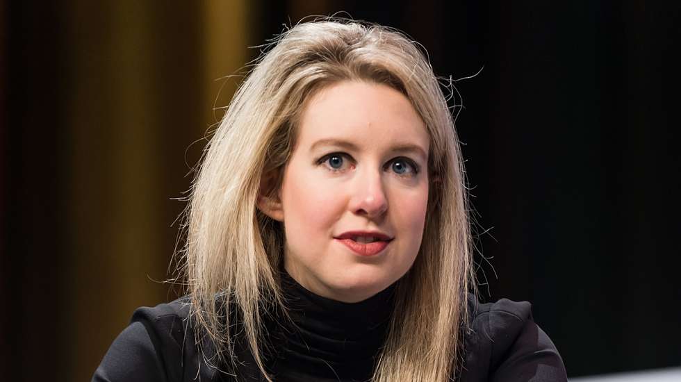 A condenação da CEO da Theranos sucedeu uma investigação jornalística que mostrou as falhas de funcionamento da tecnologia "revolucionária" para os cuidados de saúde, que Elizabeth Holmes "vendeu" a vários clientes e acionistas