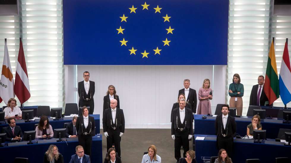 PARLAMENTO EUROPEU (PE): Estado da União: Primeira-ministra finlandesa, Sanna Marin, partilha a sua opinião sobre a situação atual e o futuro da Europa. Após o discurso da primeira-ministra finlandesa, seguiu-se a intervenção dos líderes dos grupos políticos do Parlamento Europeu, entre eles Paulo Rangel. Após a sessão plenária, a presidente do PE, Roberta Metsola e Sanna Marin, deram uma conferência de imprensa conjunta à comunicação social. Este foi o sexto debate de "Isto é Europa" no Parlamento Europeu. 13 de Setembro de 2022 Parlamento Europeu, Estrasburgo TOMÁS SILVA/OBSERVADOR