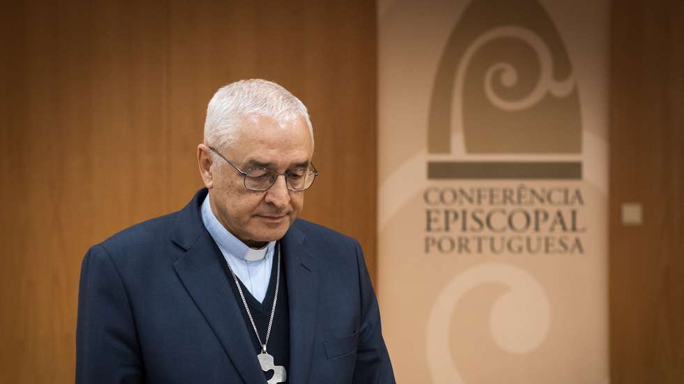 Abertura da Assembleia Plenária da CEP, que decorre de 17 a 20 de Abril em Fátima: Bispo D. José Ornelas, atual presidente da Conferência Episcopal Portuguesa (CEP), chega agora ao fim do primeiro mandato de três anos. Apesar de poder ser reeleito, tem surgido notícias que dão conta a sua alegada indisponibilidade para continuar no cargo. Durante os quatro dias de reunião plenária do episcopado, também serão eleitos os restantes membros do Conselho Permanente, e os presidentes das comissões Episcopais. 17 de Abril de 2023, Fátima TOMÁS SILVA/OBSERVADOR