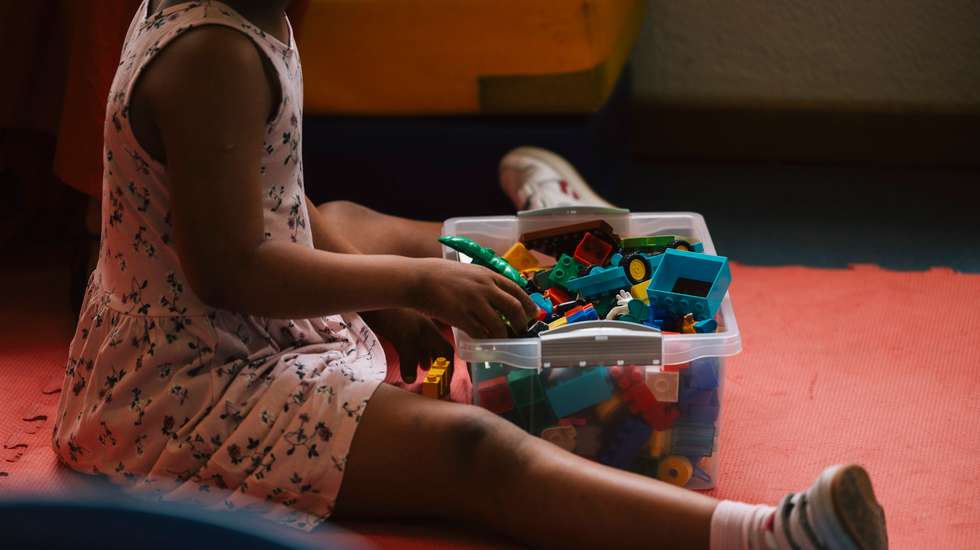 "A insuficiente colocação de pessoal técnico especializado compromete a garantia de que todas as crianças e alunos têm acesso aos apoios necessários de modo a concretizar o seu potencial de aprendizagem", frisou Maria João Macau