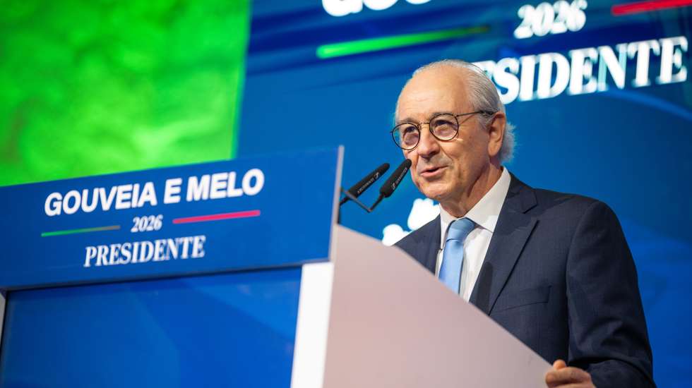 Rio diz que Gouveia e Melo é um voto de protesto "construtivo", ao contrário do Chega "destrutivo"