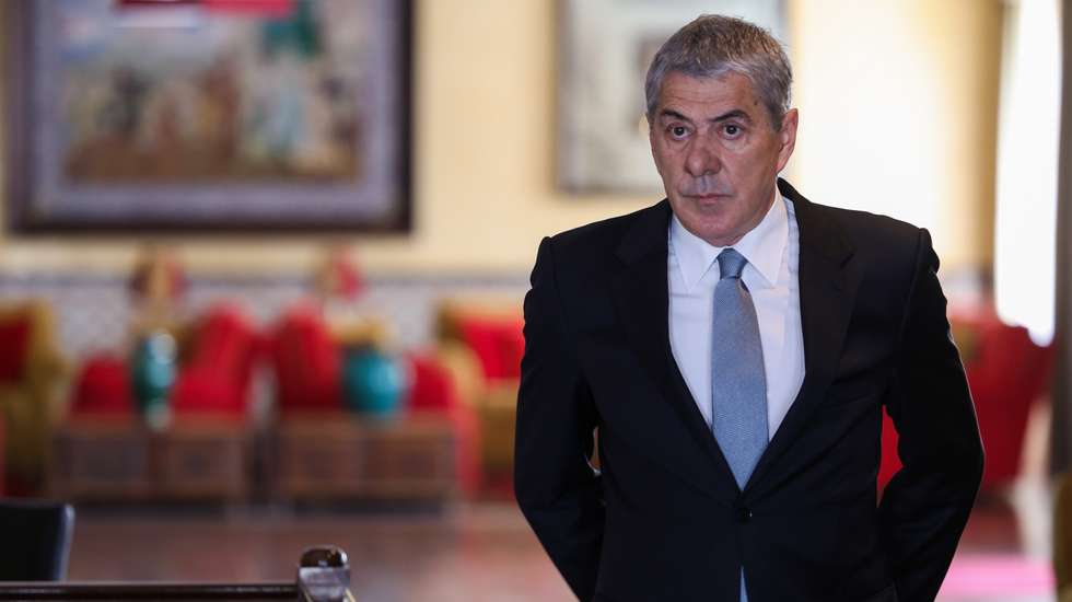 José Sócrates vai responder em julgamento pela alegada prática de três crimes de corrupção passiva, 13 crimes de branqueamento de capitais e seis crimes de fraude fiscal