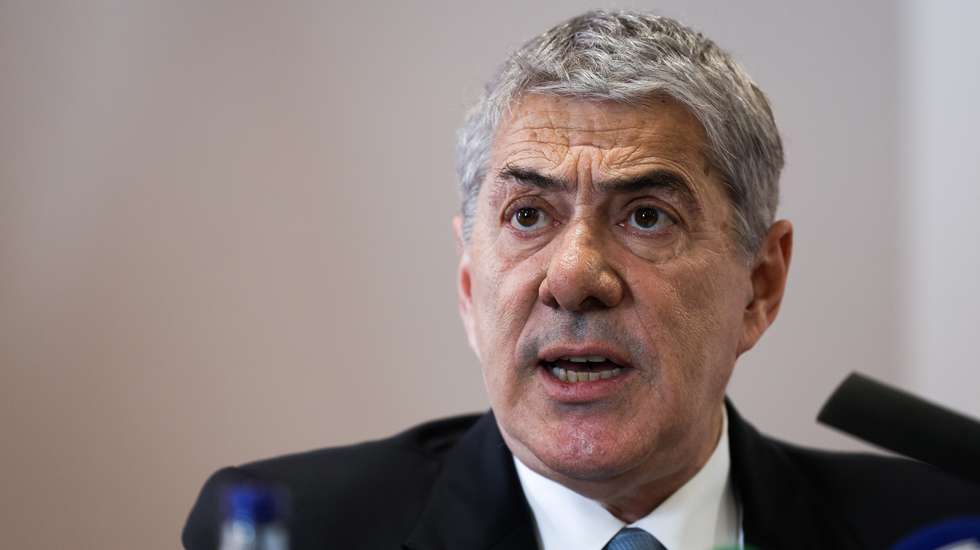 José Sócrates será julgado pela alegada prática de três crimes de corrupção passiva, 13 crimes de branqueamento de capitais e seis crimes de fraude fiscal