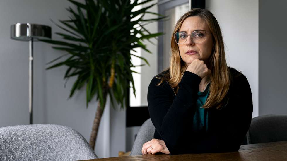 A autora prima pela mestria com que doma a estrutura do conto, e fá-lo com uma discrição elegante, já que a qualidade nunca se impõe como demonstração de força, como insegurança que precisa de encontrar formas de atirar virtudes ao leitor